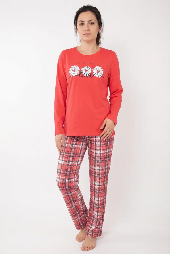 Пижами с дълъг ръкав Дамска пижама с дълъг ръкав и дълъг панталон