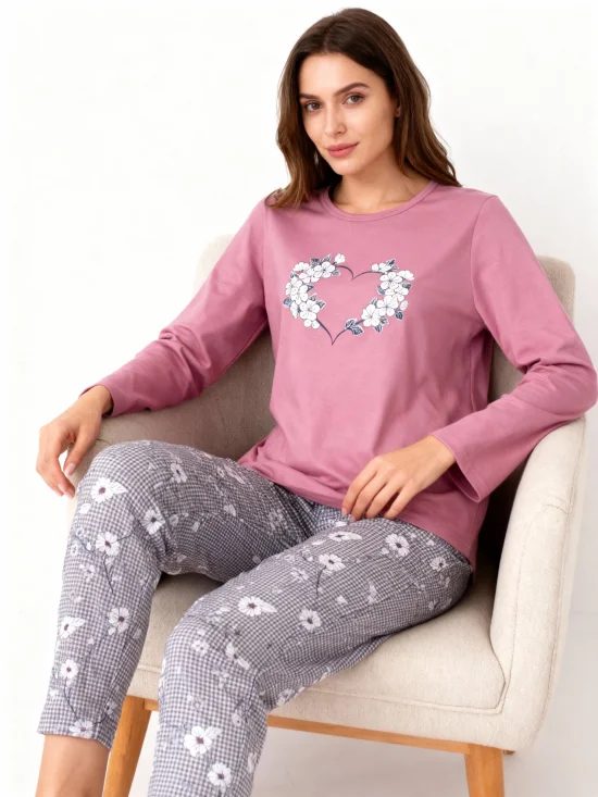 Пижами с дълъг ръкав Дамска пижама с дълъг ръкав и дълъг панталон