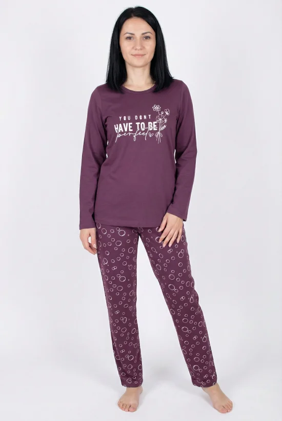 Пижами с дълъг ръкав Дамска пижама с дълъг ръкав и дълъг панталон