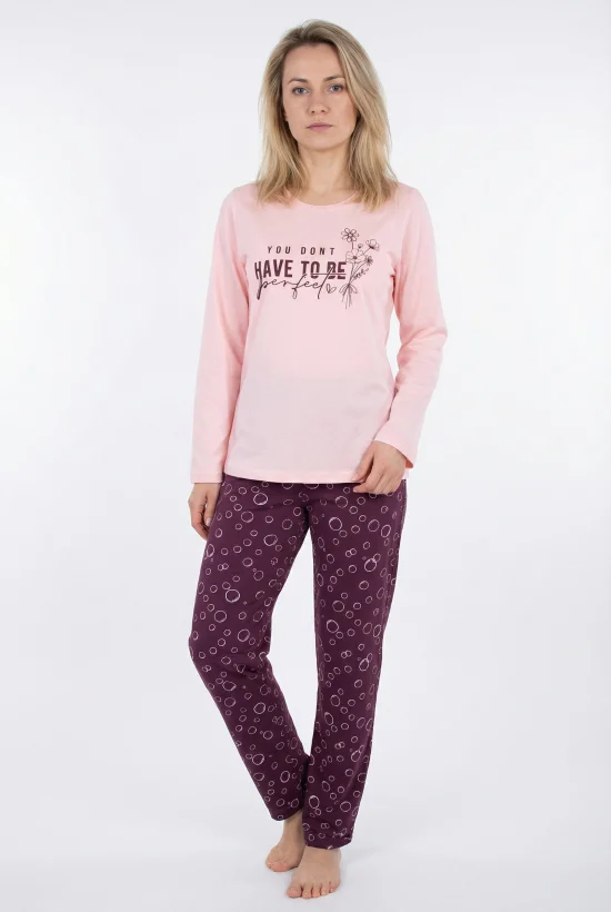Пижами с дълъг ръкав Дамска пижама с дълъг ръкав и дълъг панталон