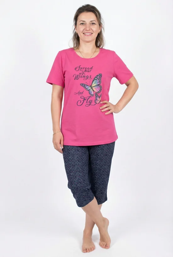 Пижами с къс ръкав Дамска пижама с къс ръкав и 7/8 панталон
