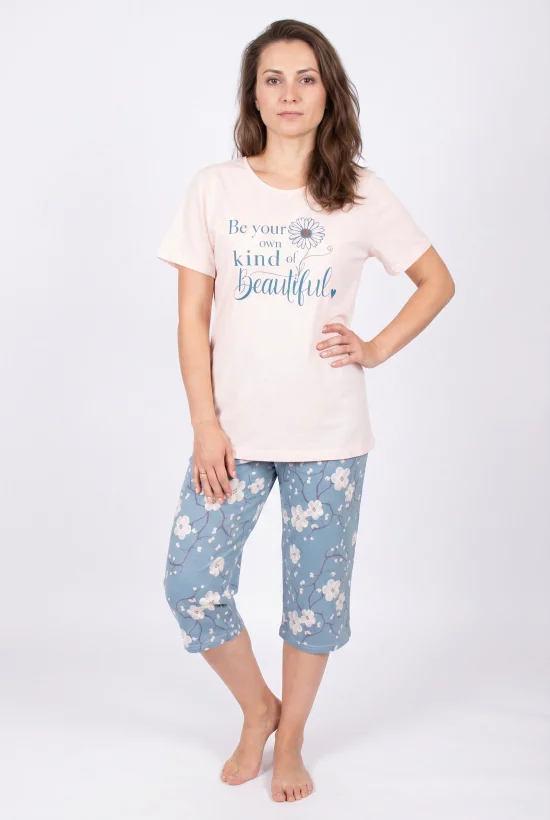 Пижами с къс ръкав Дамска пижама с къс ръкав и 7/8 панталон-пудра