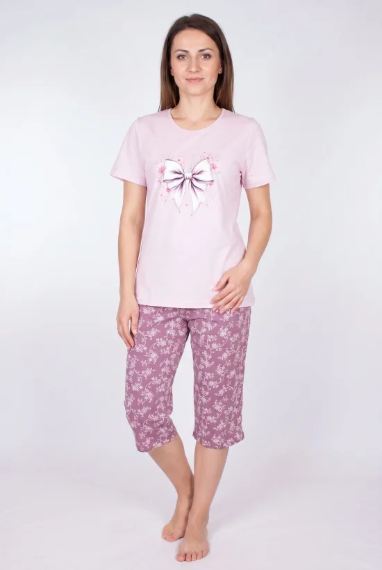 Пижами с къс ръкав Дамска пижама с къс ръкав и 7/8 панталон-светло лилаво